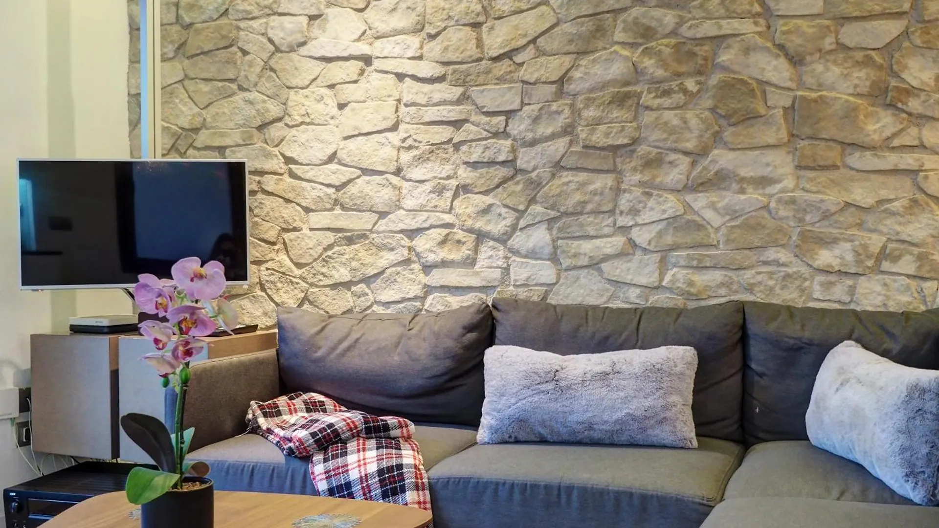 Διαμέρισμα Chic By Hello Homes Σίτζες
